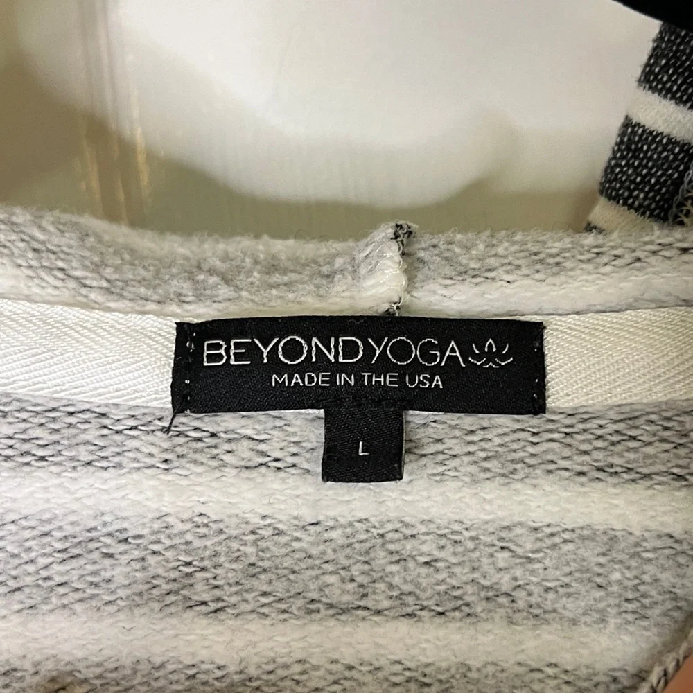 Beyond Yoga 'Live Out Loud' Black/White Striped Hoodie Dress - Women's Large - Picture 4 of 7